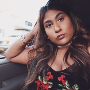 Meet your Posher, Dana